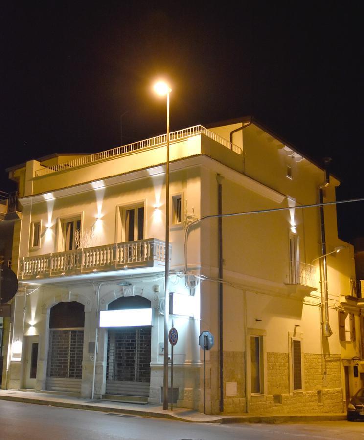 לינה וארוחת בוקר קאסאנו דלה מורג'ה Finestre Sul Borgo מראה חיצוני תמונה
